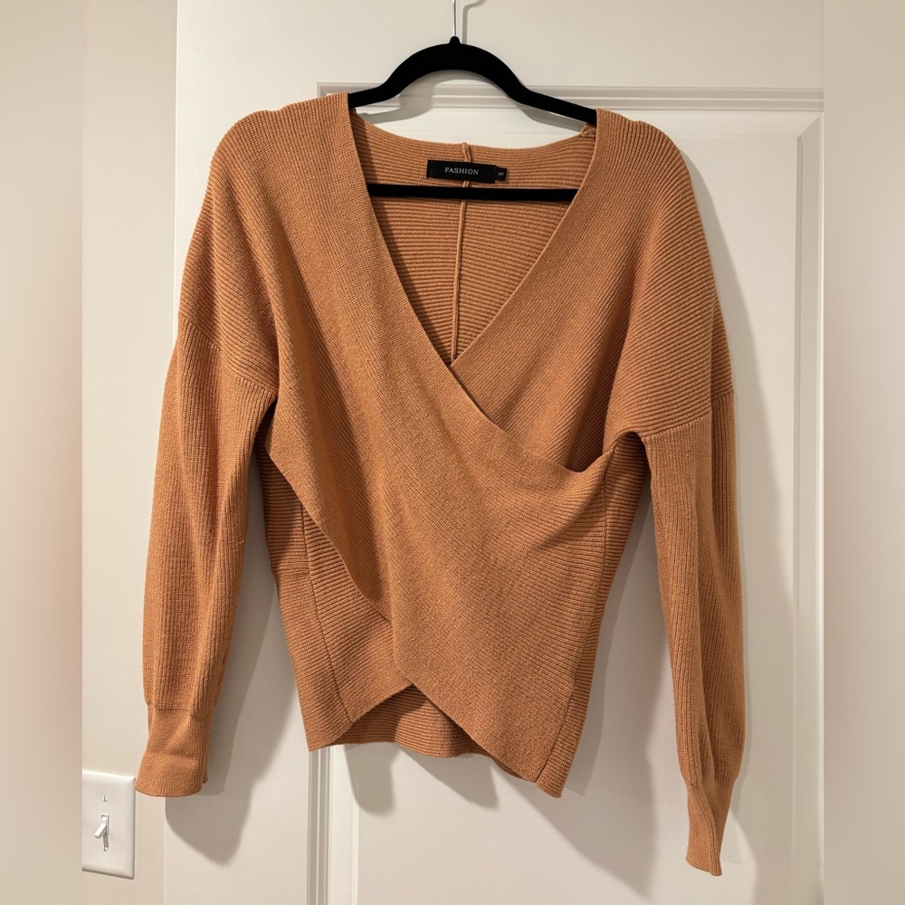 Amazon crossover sweater size S